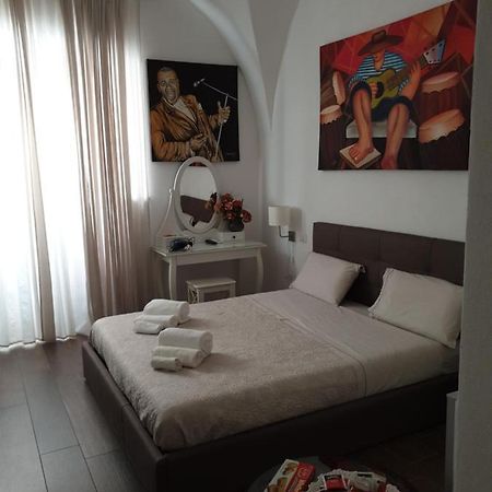 Garruba 101 Hotel Bari Luaran gambar