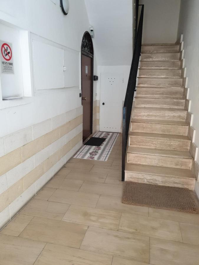 Garruba 101 Hotel Bari Luaran gambar