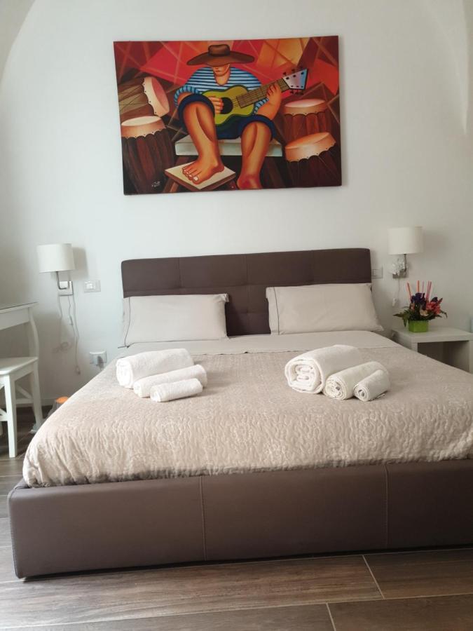 Garruba 101 Hotel Bari Luaran gambar