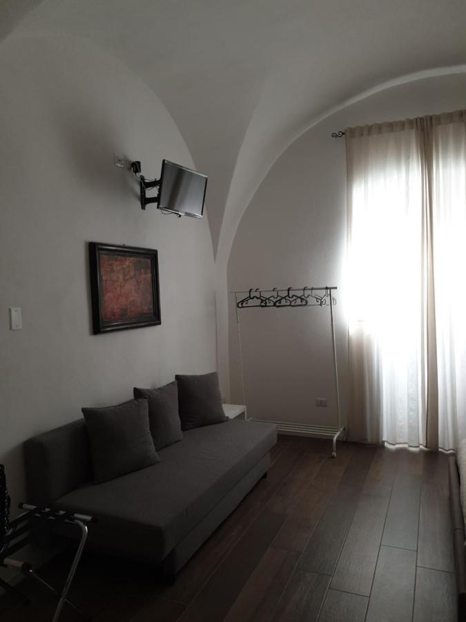 Garruba 101 Hotel Bari Luaran gambar