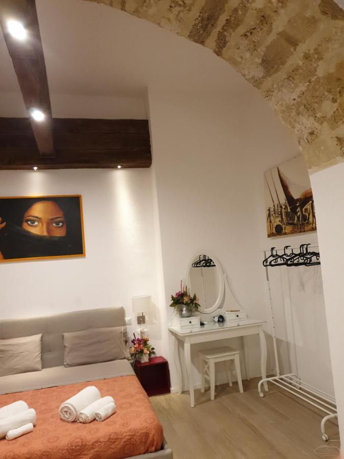 Garruba 101 Hotel Bari Luaran gambar
